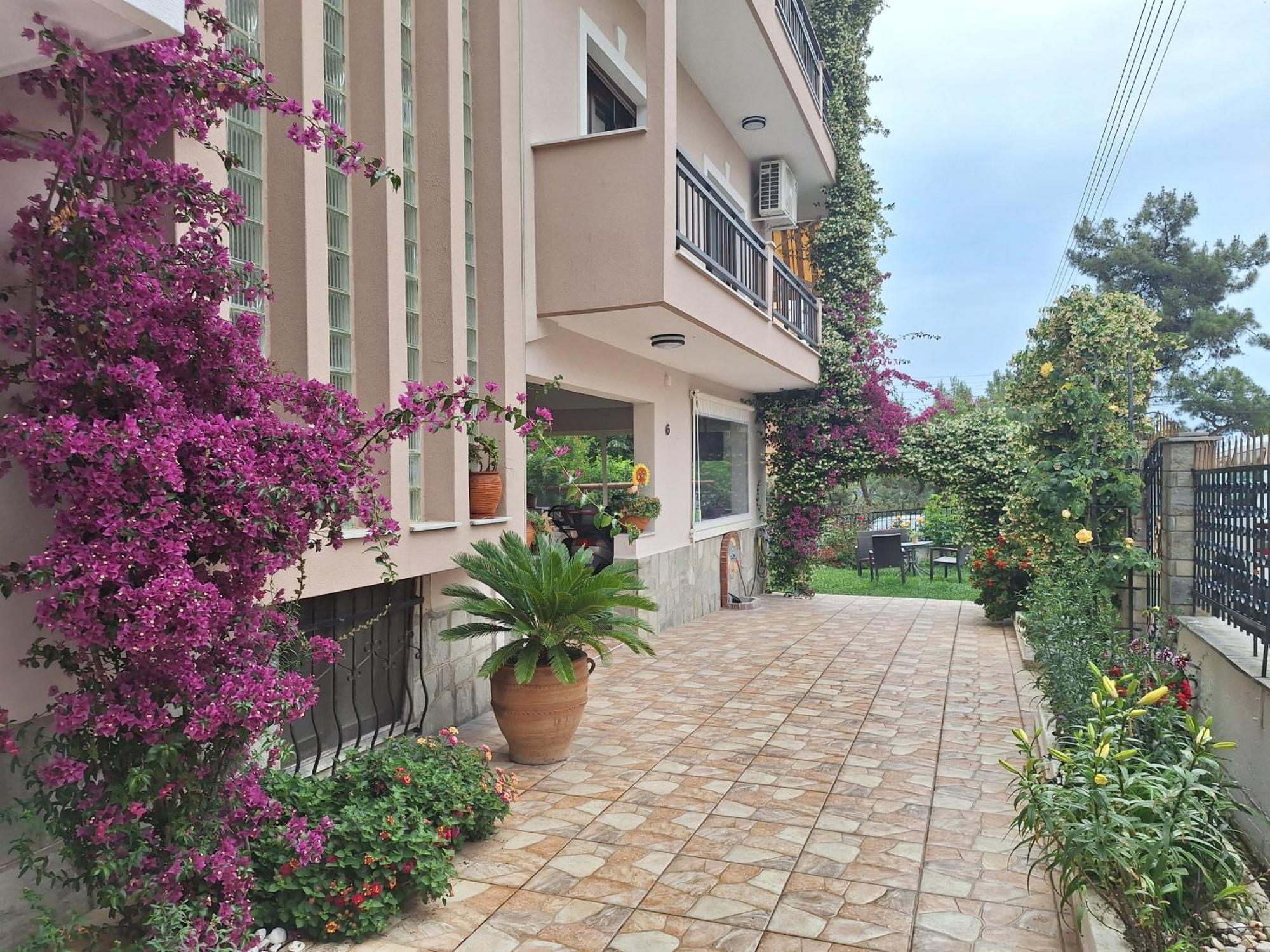 Kouros Studios Кавала Экстерьер фото